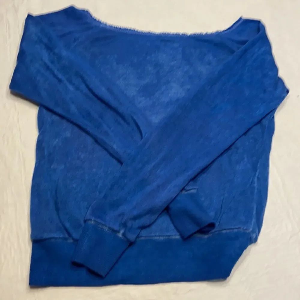 Blue Long Sleeve Distressed Top - Picture 2 of 6